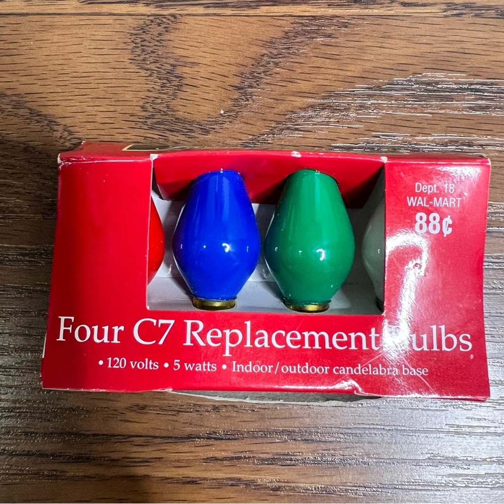 Pack of four C7 Opaque Christmas Replacement Bulbs